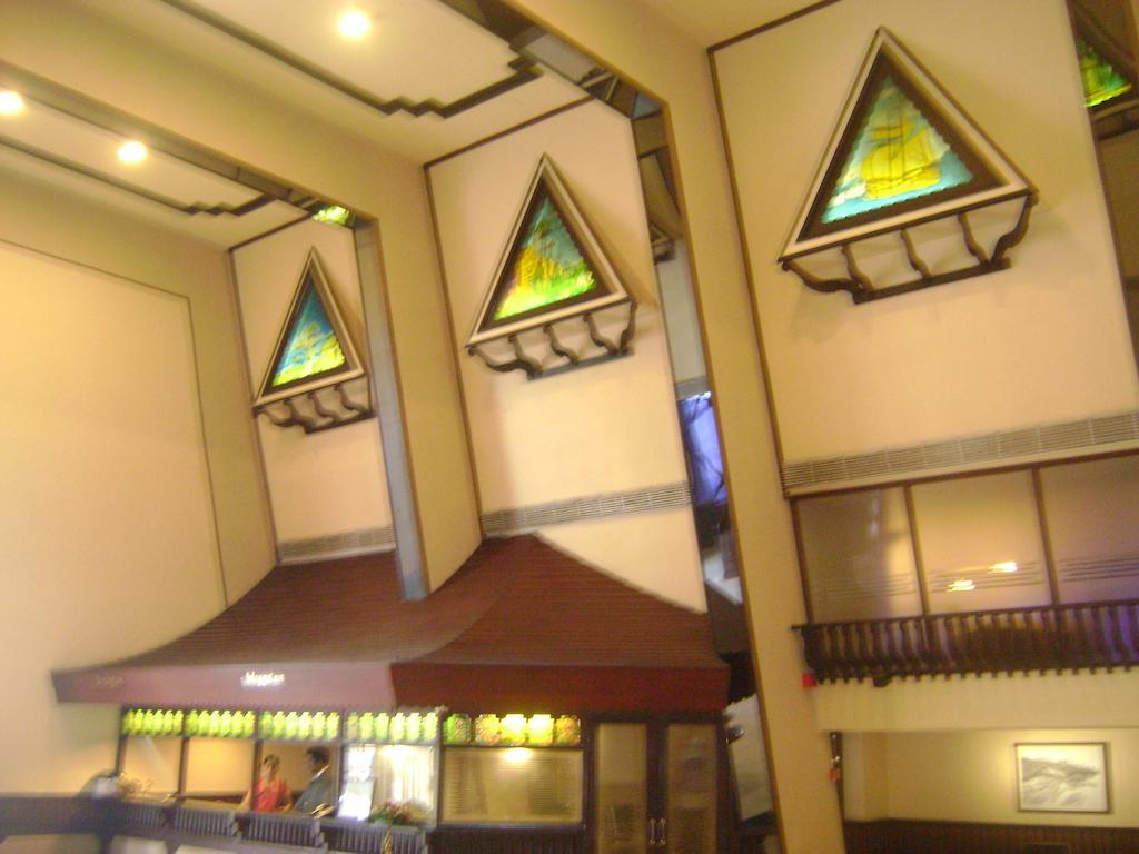 Manuelsons Malabar Palace Kozhikode Exterior photo