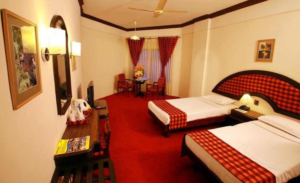 Manuelsons Malabar Palace Kozhikode Exterior photo