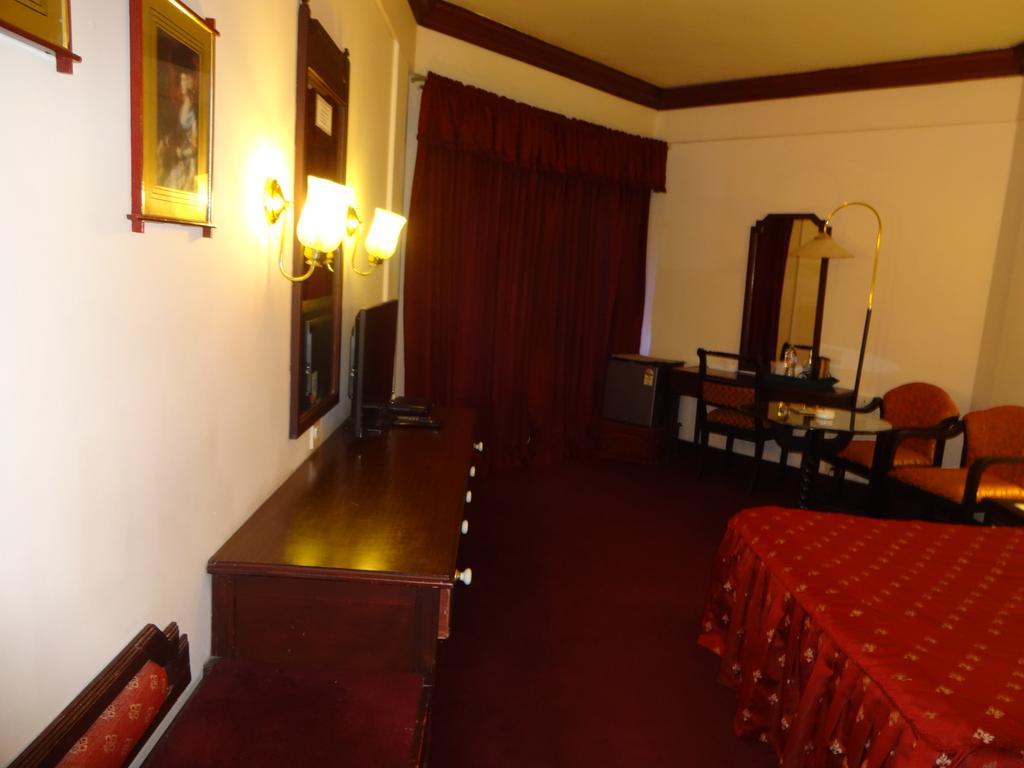Manuelsons Malabar Palace Kozhikode Exterior photo